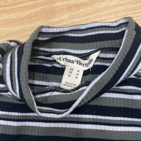 Comfy Ribbed Stripped Shirt - Green Black White - Medium - Picture 4 of 7